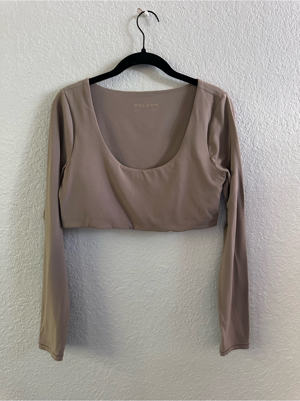 Golden by Aritzia BUTTER Backbend Sports Longsleeve in Nomad Taupe, size Large.